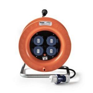 Famatel Enrollacable IP55 50m; entrada: clavija schuko / salida: 4 bases schuko