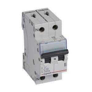 Legrand TX3 6KA C P+N 10A